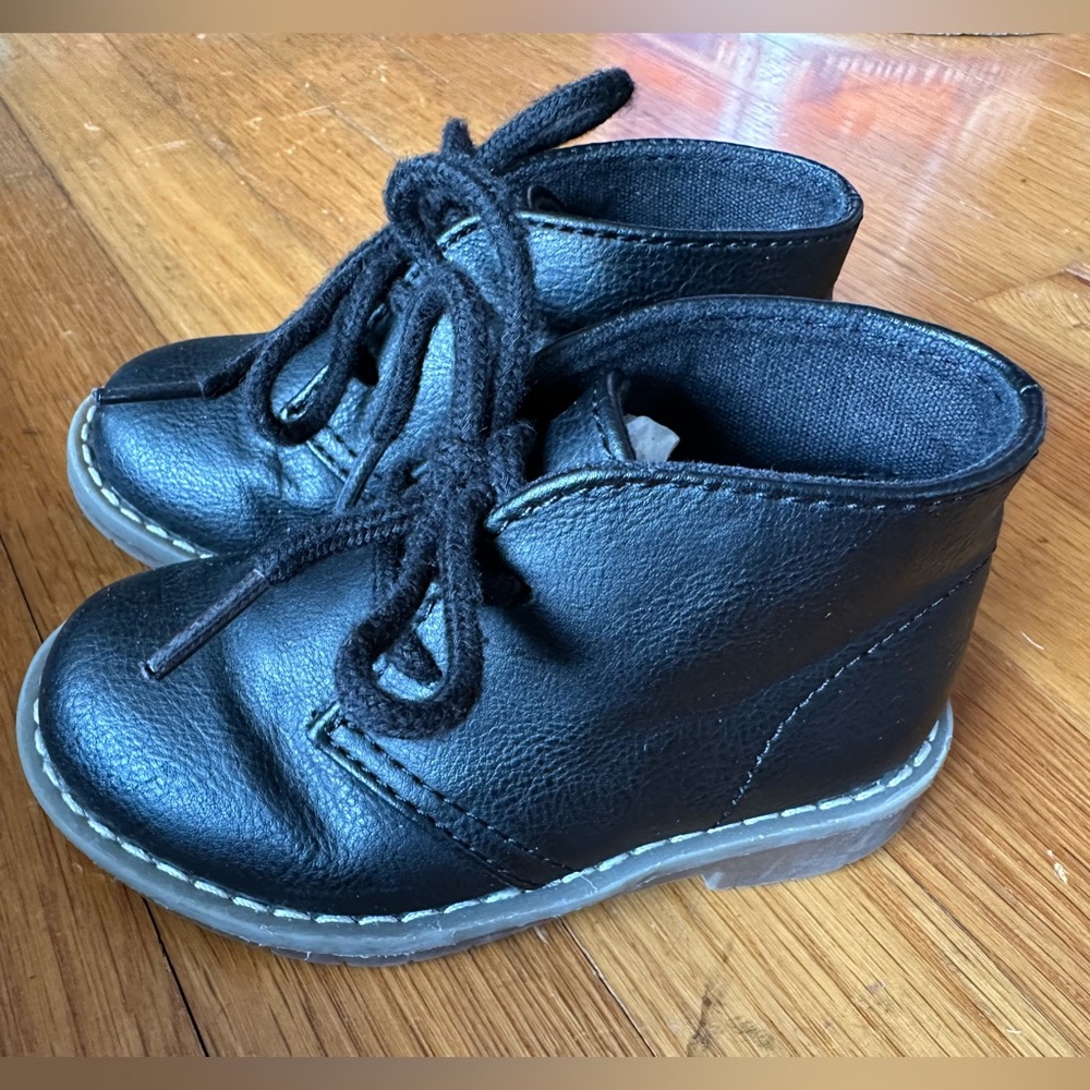 Children’s Place black dress shoes/boots